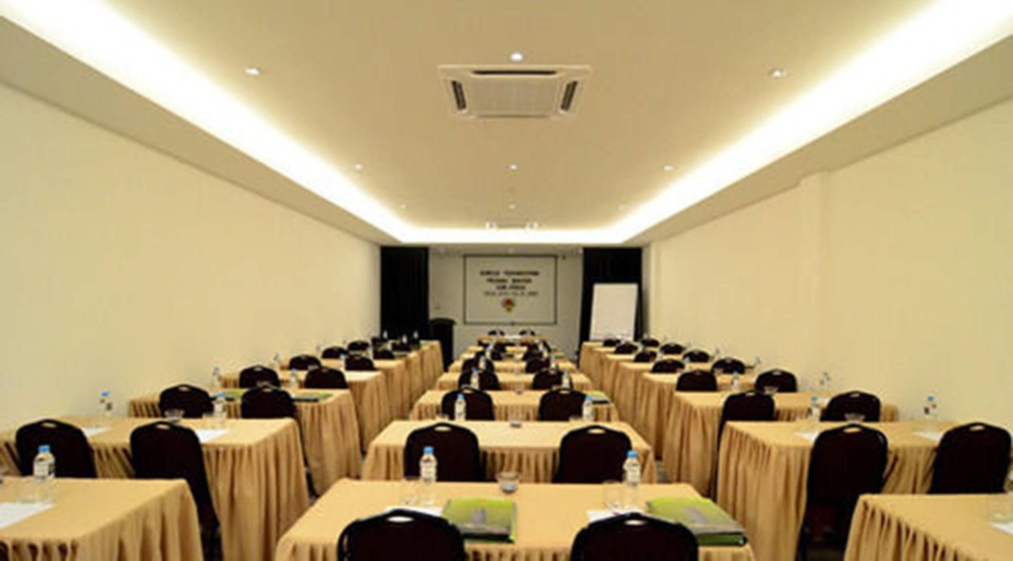 The Leverage Business Hotel - Bandar Baru Mergong Alor Setar Exterior photo